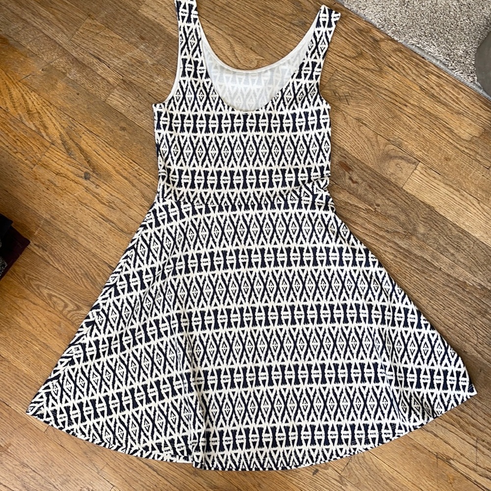 H&M